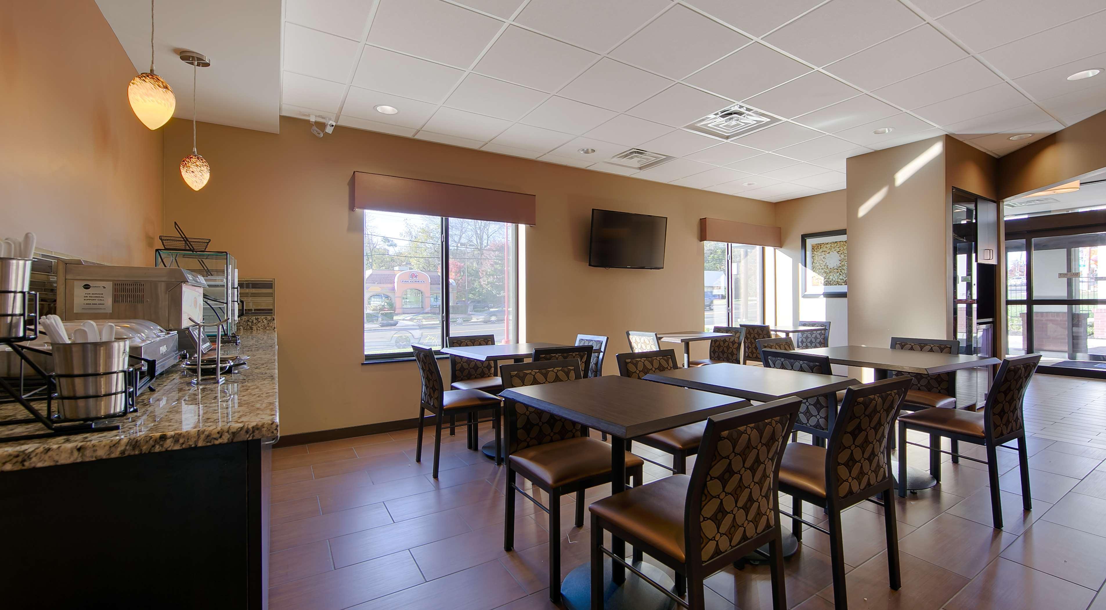 Best Western Plus College Park Hotel Extérieur photo